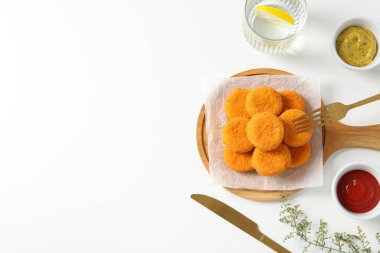 Kızarmış mozarella, lezzetli ve lezzetli yemekler, lezzetli kızarmış yiyecekler.