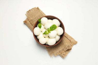 Mozzarella peyniri, lezzetli süt ürünleri kavramı.