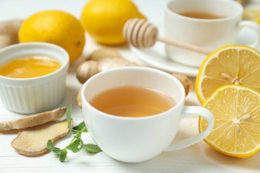 Soğuk tedavi, sağlık konsepti - zencefilli çay