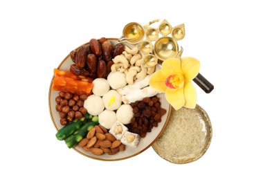 PNG, Nuts, tarihler, tatlılar ve bakır kaplar, beyaz arka planda izole edilmiş