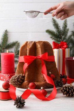 Panettone geleneksel bir İtalyan tatlı Noel ekmeğidir..