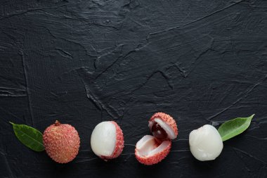 Lychee, taze ve olgun egzotik yiyecek kavramı.