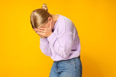 Kadınlara yönelik şiddeti ortadan kaldırma günü kavramı.