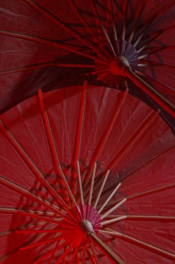 Güzel Japon şemsiyelerinin yakın çekim görüntüsü.