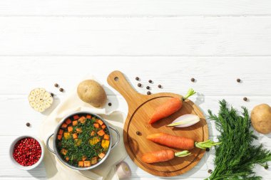 Sebze çorbası, sağlıklı beslenme ve sağlıklı yaşam tarzı, ev yapımı.