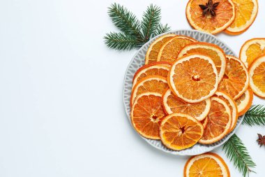 Kurutulmuş portakal, lezzetli kurutulmuş meyve konsepti.