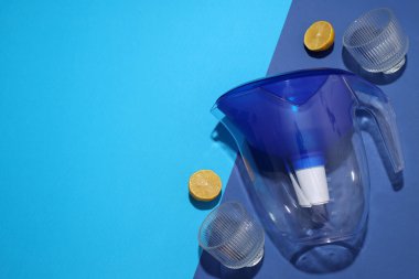 Taze limonlu ve camlı su filtresi