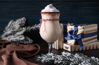 Eggnog, Noel tatili için geleneksel içecek, kış tatili içeceği