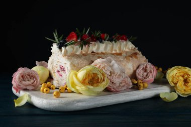 Kremalı pasta, lezzetli ve lezzetli yemek kavramı.