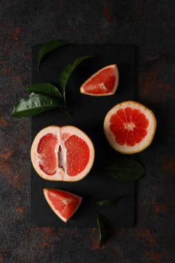 Sulu yaz meyvesi - greyfurt, taze yiyecek kavramı