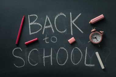 Tahtaya tebeşir yazısı: 