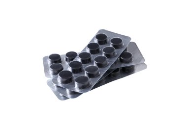 PNG, bir plaka aktif karbon, beyaz arka planda izole edilmiş..