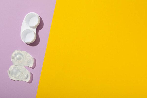 Contact lenses for eyes with a container for their storage