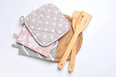 Evde yemek pişirmek, mutfak için aksesuarlar ve yemek pişirmek.