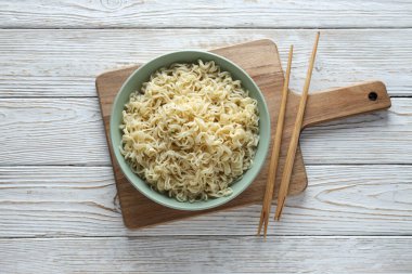 Lezzetli fast food kavramı - hazır şehriye