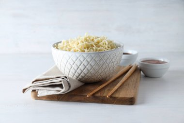 Lezzetli fast food kavramı - hazır şehriye