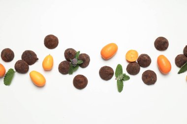 Çikolatalı trüf, lezzetli tatlı yemek konsepti.