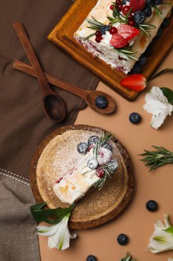 Kremalı pasta, lezzetli ve lezzetli yemek kavramı.