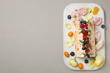 Kremalı pasta, lezzetli ve lezzetli yemek kavramı.