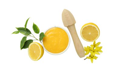 PNG, limon kreması, seramik beyaz kâsede krema, beyaz arka planda izole edilmiş..