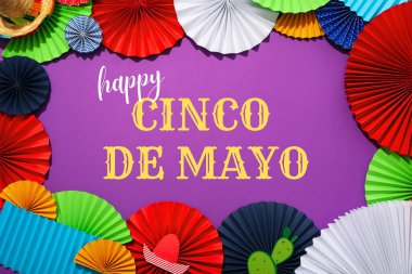 Cinco De Mayo tatil kartpostalı, mor arkaplan