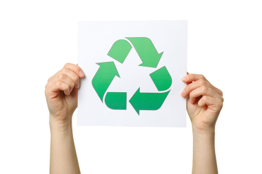 Eller beyazda yeşil geri dönüşüm sembolü gösterir, beyazda izole edilmiş, PNG