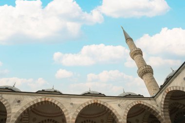 İstanbul, Türkiye, 11 Temmuz 2025: Türkiye 'de güzel bir cami