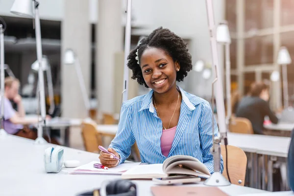 Young Black Woman Writing Notebook Library — Stock Photo, Image