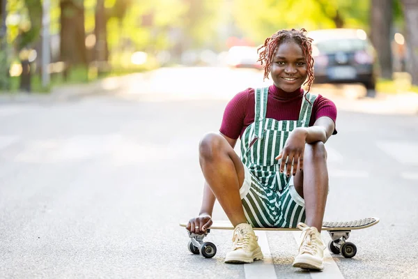 Portrait Black Non Binary Person Skateboard Sitting Street — Stock Photo, Image