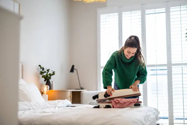 Young Woman Packing Suitcase Bedroom Preparing Travel Royalty Free Stock Fotografie