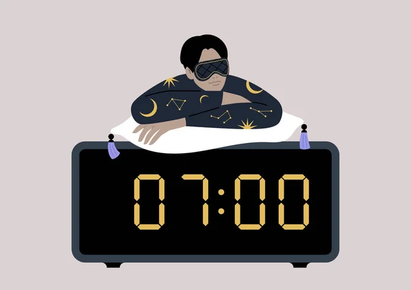 パジャマとマスクを着た若い男性アジアのキャラクターは 大きなデジタル目覚まし時計の上にリクライニング — ストックベクタ