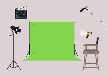 Film ekipmanlarının yer aldığı bir sahne arkası senaryosu: bir kroma anahtar ekranı, softbox ışıklandırması, bir klapa, bir megafon ve bir yönetmen koltuğu.