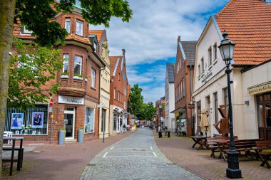 Almanya, Ludinghausen, 2022 civarı. Cobblestone Caddesi, küçük bir kasaba..