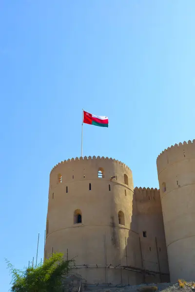 ओमान में मस्कट के पास एक पुराना किला. स्टॉक फ़ोटो