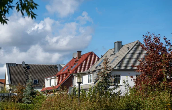 Telhados Casas Antigas Outono Área Residencial — Fotografia de Stock