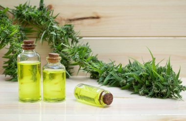 Odun arka planında esrar bulunan yağlı cannabidiol CBD