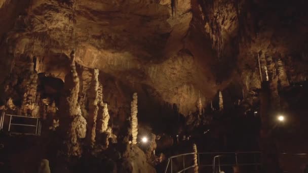 Baradle Cave Aggtelek National Park Hungary Stalactite Stalagmite Cave — 图库视频影像
