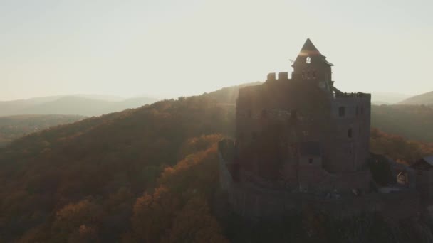 Schönes Drohnenvideo Vom Hollker Schloss Herbst Ungarn — Stockvideo