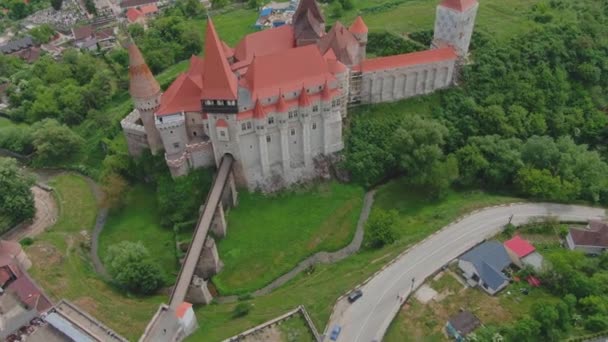 Όμορφη Αεροφωτογραφία Του Κάστρου Vajdahunyad Στην Τρανσυλβανία — Αρχείο Βίντεο