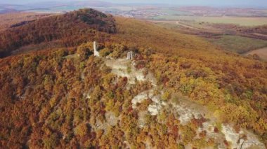 Csvr denilen antik bir kalenin kalıntıları, Macaristan, Havacılık manzarası