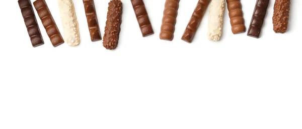 Barras Chocolate Diferentes Tipos Branco Isolado Vista Superior Com Espaço — Fotografia de Stock