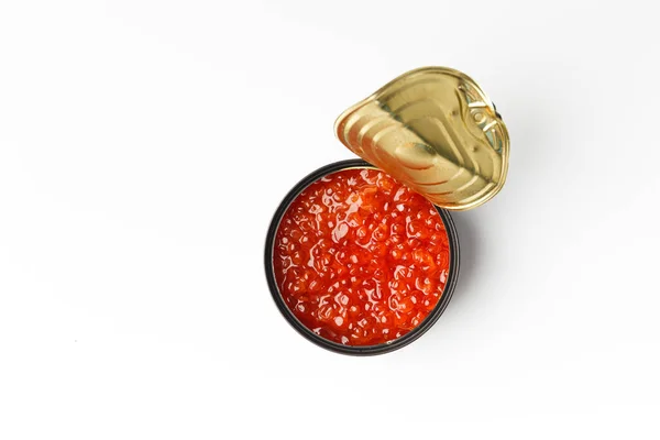 Caviar Salmón Rojo Una Lata Abierta Negra Puede Aislarse Sobre —  Fotos de Stock