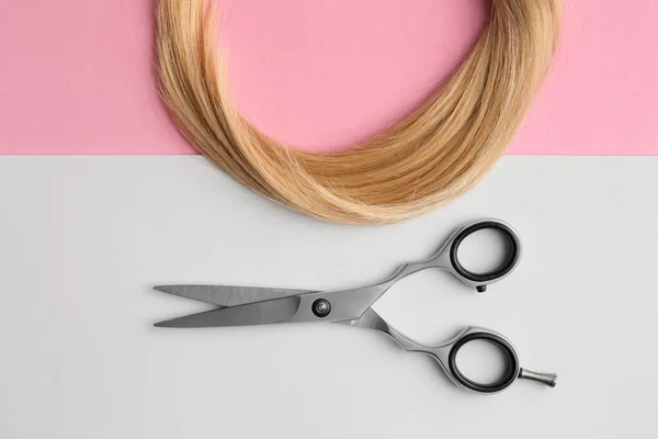 Scissors Piece Blond Hair Professional Barber Hair Cutting Shears Background — 스톡 사진