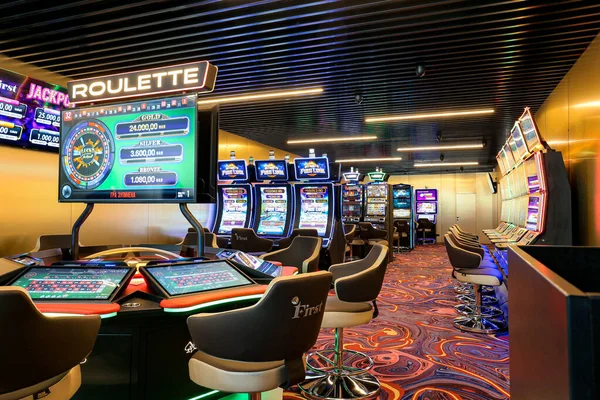 Nikolaev Ukraine October 2021 Slot Machines Casino First Hotel Green — Stock Photo, Image