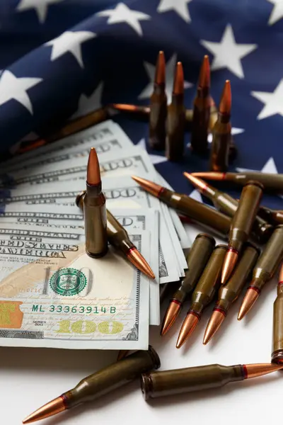 Amerikansk Flag Dollars Kugler Patroner Ammunition Begrebet Lån Lease Hær - Stock-foto