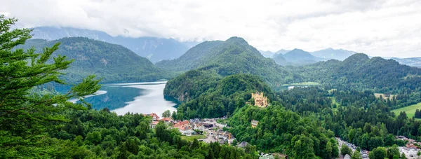 Panorama manzarası. Almanya 'daki Hohenschwangau Kalesi