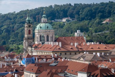 Prag, Çek Cumhuriyeti - 4 Eylül 2022: Prag Eski Twon 'daki Aziz Nicholas Kilisesi