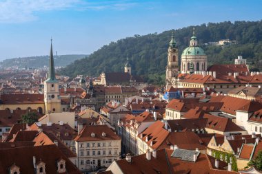 Prag, Çek Cumhuriyeti - 5 Eylül 2022: Prag Eski Twon 'daki Aziz Nicholas Kilisesi