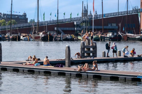 Amsterdam Paesi Bassi Settembre 2022 Persone Che Fanno Bagno Nel — Foto Stock