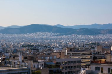 Atina, GR - 29 Temmuz 2023: Atina 'nın panoramik manzarası, Yunanistan' ın başkenti